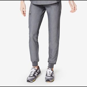 Zamora jogger scrub pants Figs
